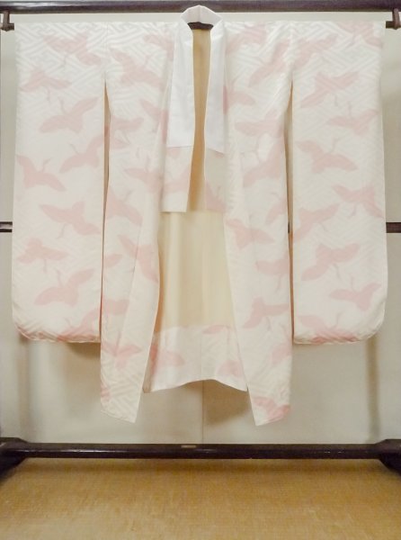 Photo1: M1003L Vintage Japanese women   Off White JUBAN undergarment / Silk. Crane   (Grade B) (1)