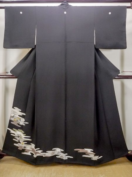 Photo1: M1228A Antique Japanese women   Black TOMESODE formal / Silk. Chrysanthemum,   (Grade C) (1)