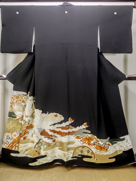 Photo1: M1228B Vintage Japanese women   Black TOMESODE formal / Silk. Chrysanthemum,   (Grade C) (1)