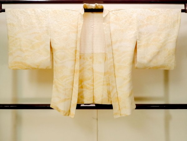 Photo1: Mint N0305M Vintage Japanese women  Pale Yellow HAORI short jacket / Silk. Mountain   (Grade A) (1)