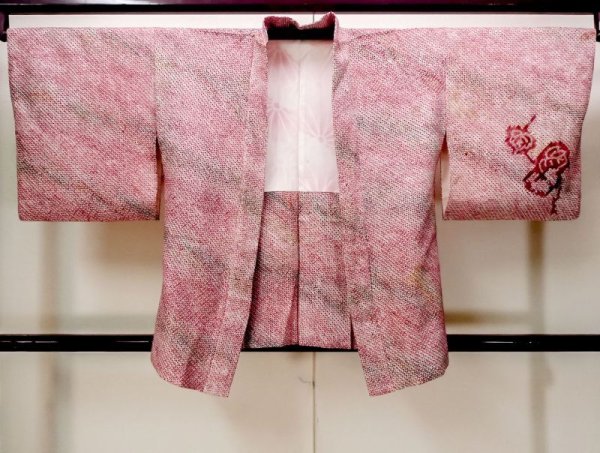 Photo1: N0305N Vintage Japanese women   Red HAORI short jacket / Silk. Leaf,   (Grade C) (1)