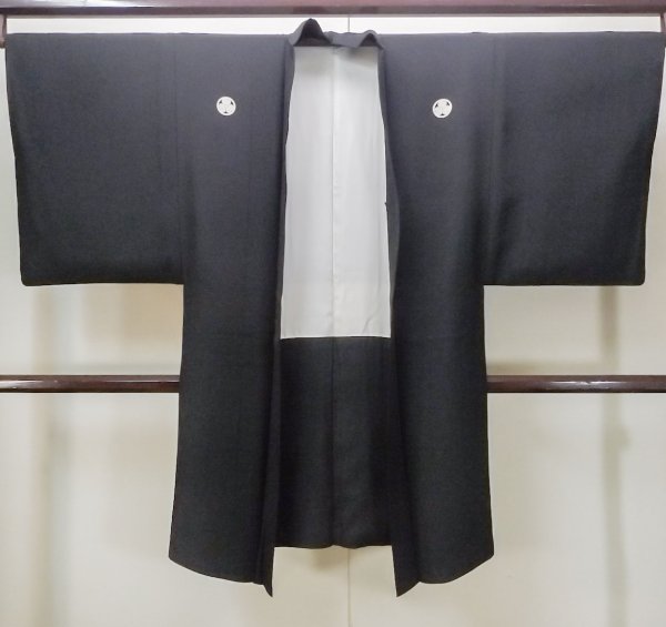 Photo1: Mint N0305U Vintage Japanese   Black Men's Haori / Silk.    (Grade C) (1)