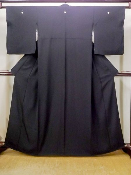 Photo1: N0312K Vintage Japanese women   Black MONTSUKI crests / Silk.    (Grade C) (1)