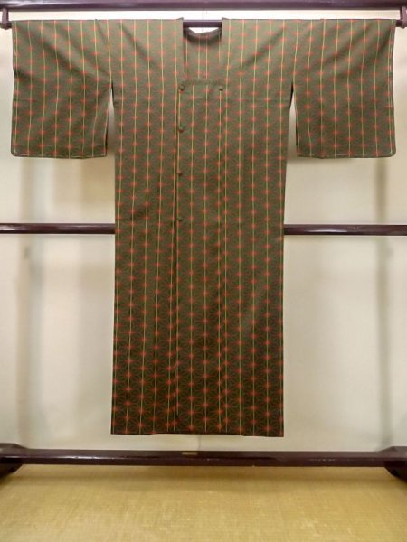 Photo1: N0322D Vintage Japanese women   Green MICHIYUKI outer coat / Silk. Hemp leaf   (Grade B) (1)