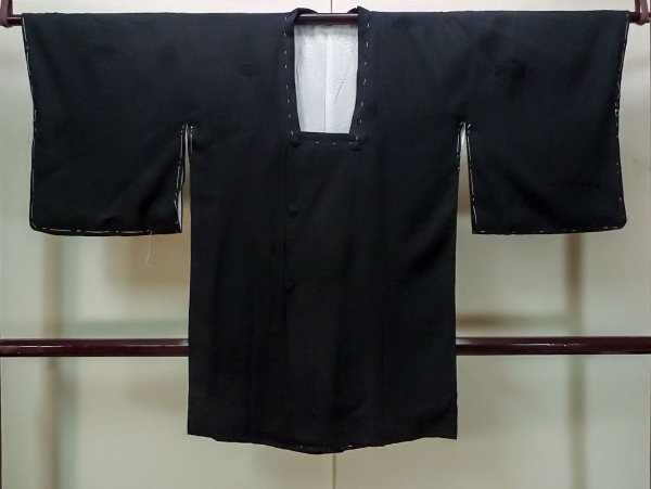 Photo1: Mint N0329N Vintage Japanese women   Black MICHIYUKI outer coat / Silk. Flower   (Grade A) (1)