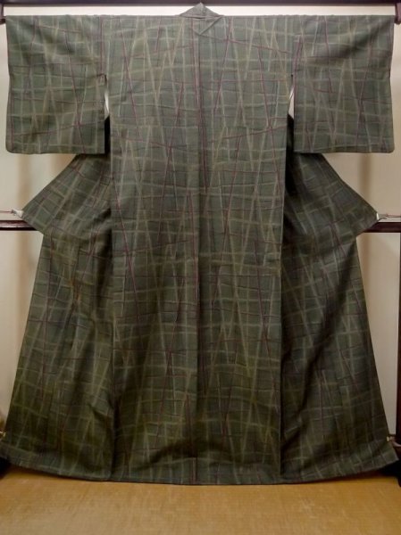 Photo1: N0409C Vintage Japanese women   Green TSUMUGI pongee / Silk. Plaid Checks   (Grade A) (1)