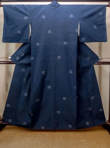 Photo1: Mint N0409I Vintage Japanese women   Navy Blue TSUMUGI pongee / Silk. Flower,   (Grade A) (1)