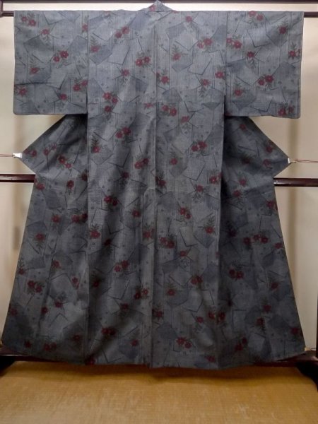 Photo1: Mint N0409K Vintage Japanese women   Gray TSUMUGI pongee / Silk. Flower,   (Grade A) (1)