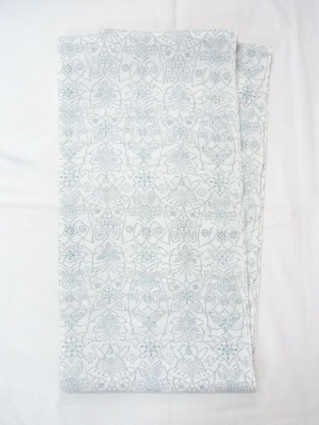 Photo1: N0624U Vintage Japanese Kimono   White Cutting cloth Butterfly Wool. (Grade B) (1)