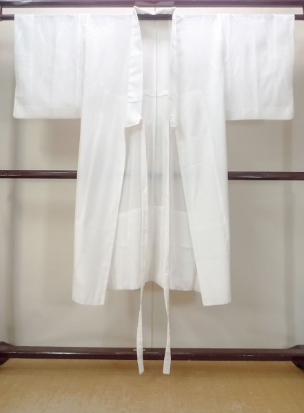 Photo1: N0629L Vintage Japanese women   White JUBAN undergarment / Synthetic.    (Grade B) (1)