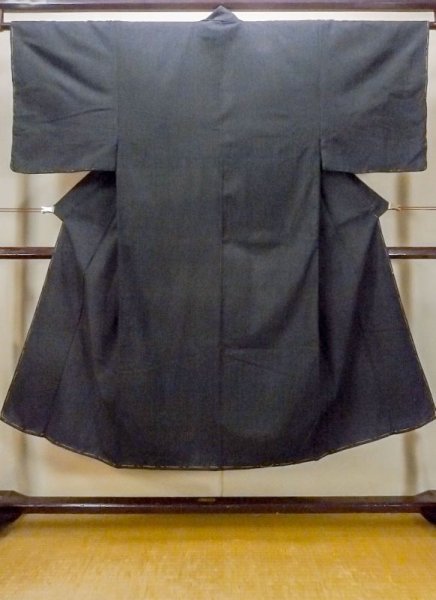 Photo1: N0717X Vintage Japanese   Black Men's Kimono / Silk.    (Grade B) (1)