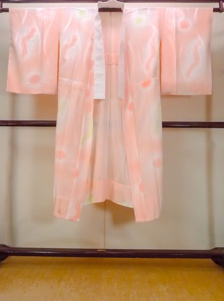 Photo1: Mint N0815A Vintage Japanese women  Shiny Coral JUBAN undergarment / Silk. Chrysanthemum,   (Grade A) (1)