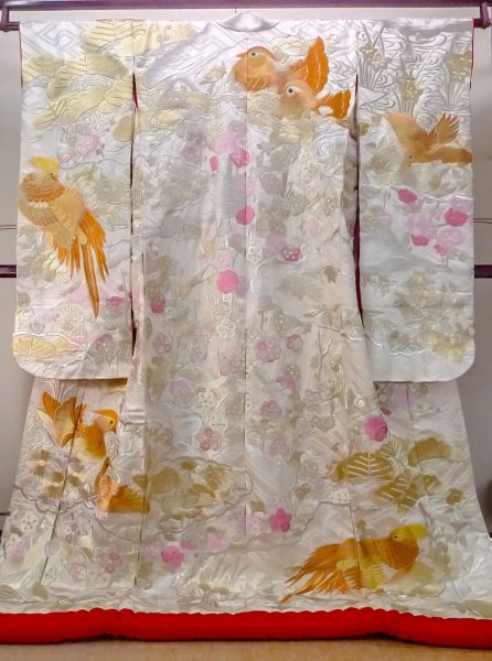 Photo1: N0827I Vintage Japanese women  Shiny Off White UCHIKAKE Wedding / Silk. UME plum bloom,   (Grade C) (1)