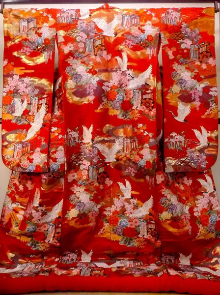 Photo1: Mint N0827L Vintage Japanese women   Red UCHIKAKE Wedding / Silk. SAKURA cherry blossom, Metalic thread  (Grade A) (1)