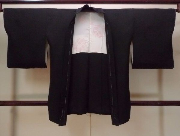 Photo1: Mint N0920Y Vintage Japanese women   Black HAORI short jacket / Silk.    (Grade A) (1)