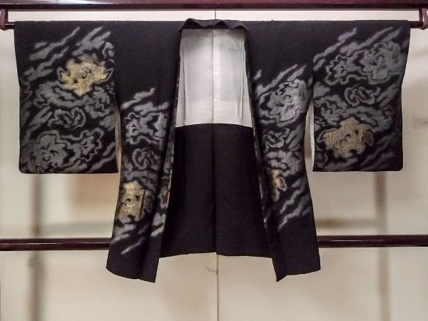 Photo1: Mint N0930B Vintage Japanese kimono   Black HAORI short jacket for women / Silk. Flower,   (Grade A) (1)