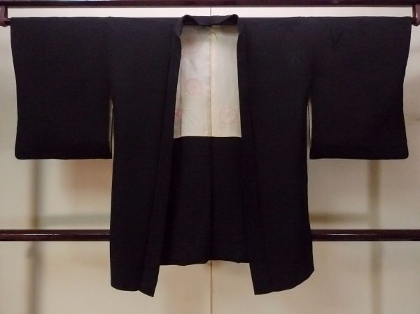 Photo1: N0931B Vintage Japanese kimono   Black HAORI short jacket for women / Silk.    (Grade A) (1)