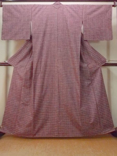 Photo1: N1007O Vintage Japanese kimono  Dark Dark Red TSUMUGI pongee for women / Silk. Plaid Checks   (Grade B) (1)