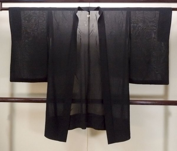 Photo1: N1101G Vintage Japanese kimono   Black HAORI short jacket for women / Silk. Leaf,   (Grade B) (1)