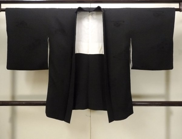 Photo1: N1101V Vintage Japanese kimono   Black HAORI short jacket for women / Silk.    (Grade A) (1)